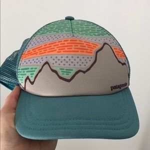 Patagonia women’s trucker/meshback hat